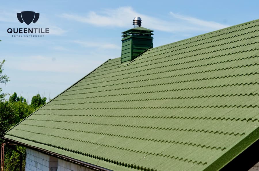 A roof finished in QUEENTILE CLASSIC