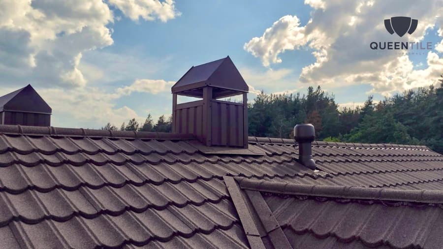 A roof finished in QUEENTILE CLASSIC