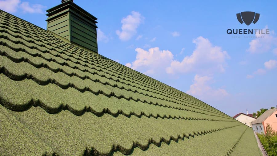 A roof finished in QUEENTILE CLASSIC