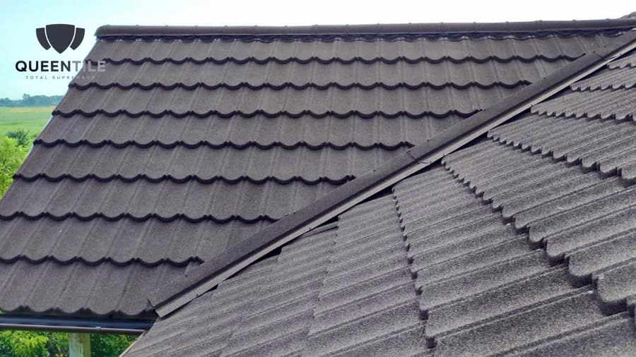 A roof finished in QUEENTILE CLASSIC
