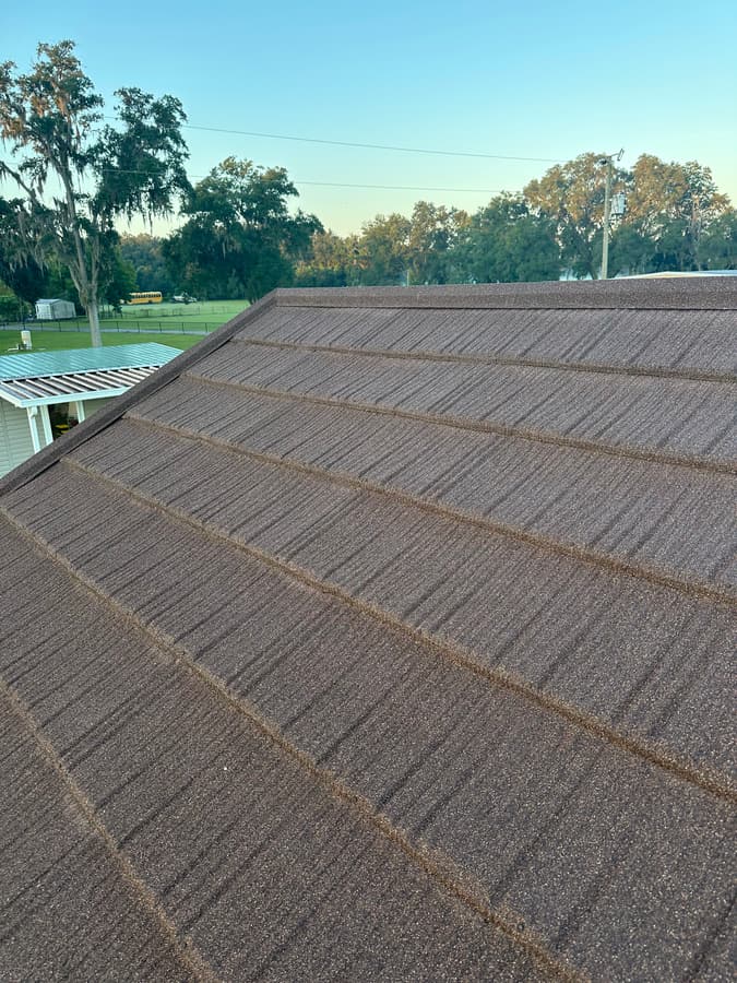 A roof finished in QUEENTILE SHAKE