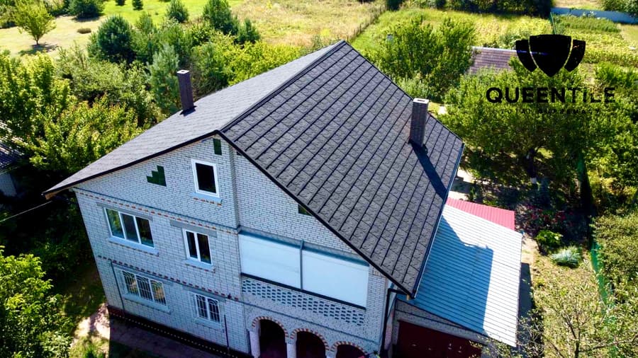 A roof finished in QUEENTILE SLATE