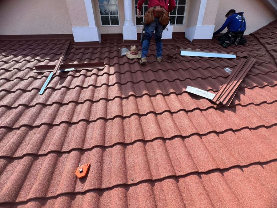 A roof finished in QUEENTILE VERONA