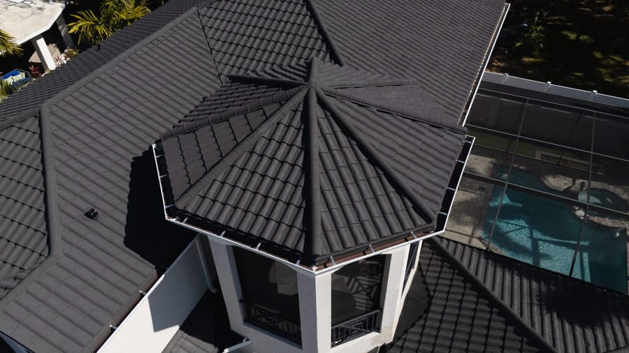 A roof finished in QUEENTILE VERONA