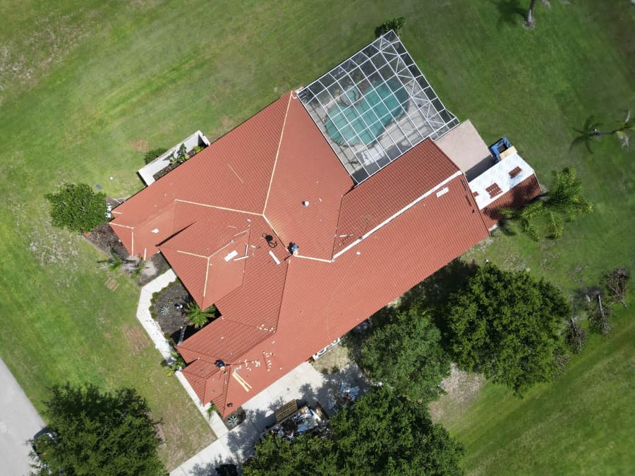 A roof finished in QUEENTILE VERONA