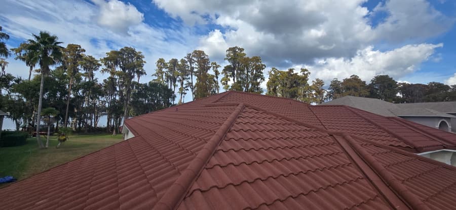 A roof finished in QUEENTILE VERONA