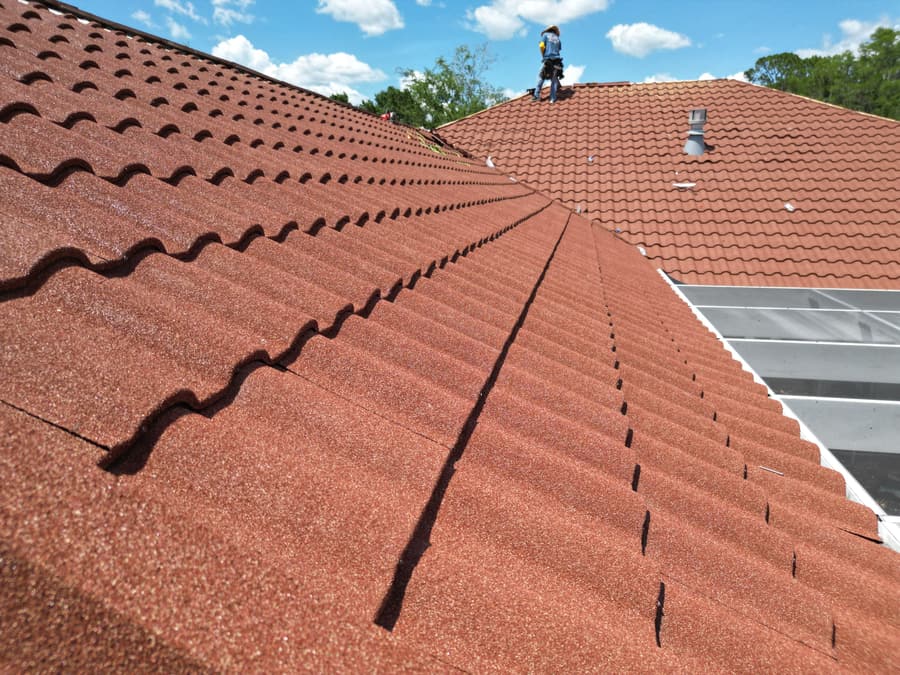 A roof finished in QUEENTILE VERONA