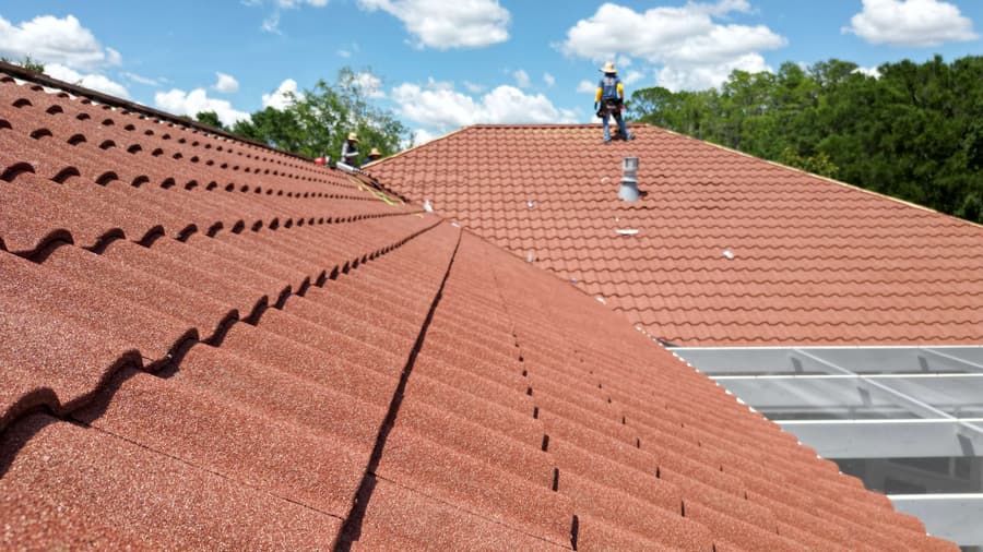 A roof finished in QUEENTILE VERONA