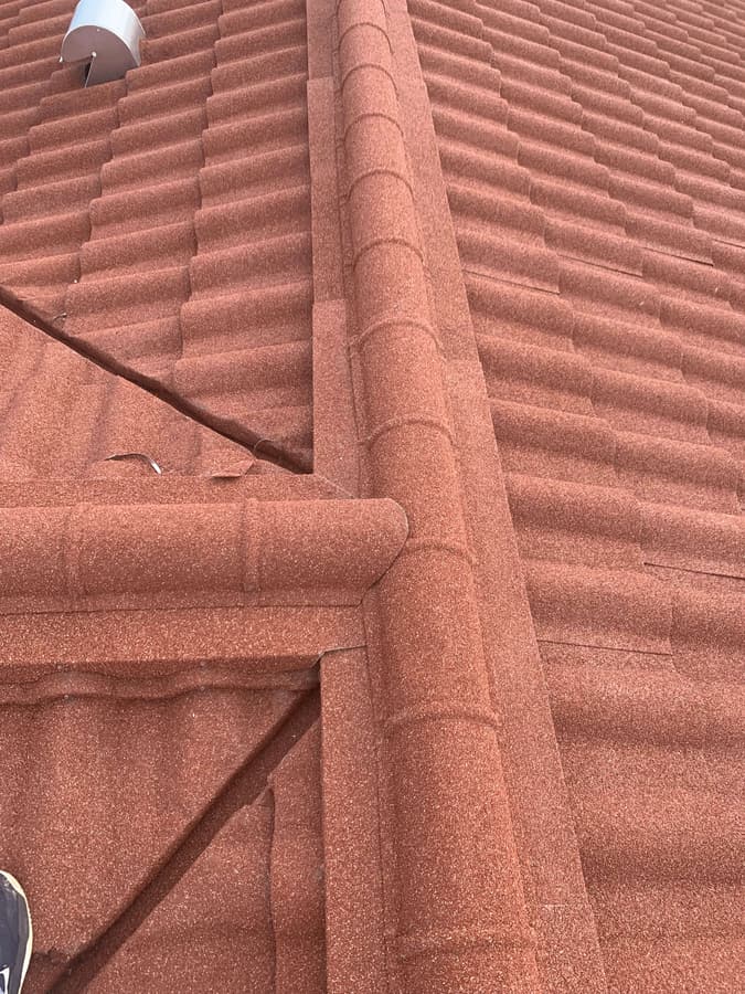 A roof finished in QUEENTILE VERONA