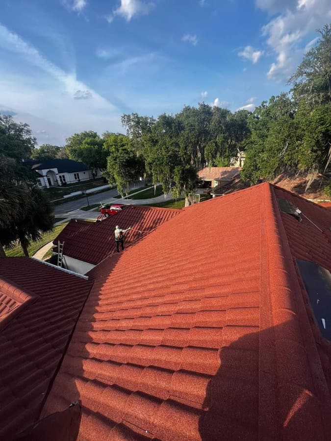A roof finished in QUEENTILE VERONA