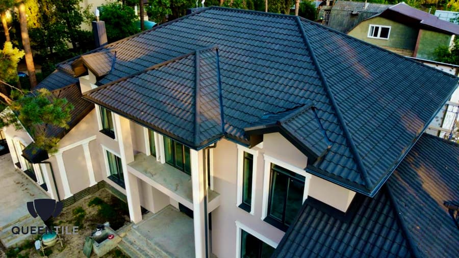 A roof finished in QUEENTILE VERONA