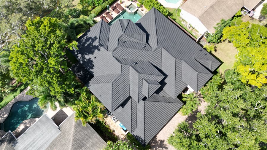 A roof finished in QUEENTILE VERONA
