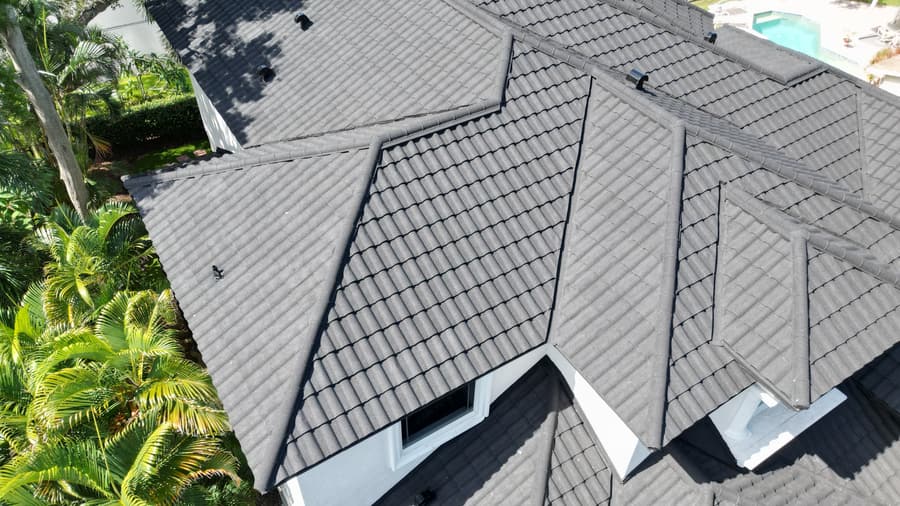 A roof finished in QUEENTILE VERONA
