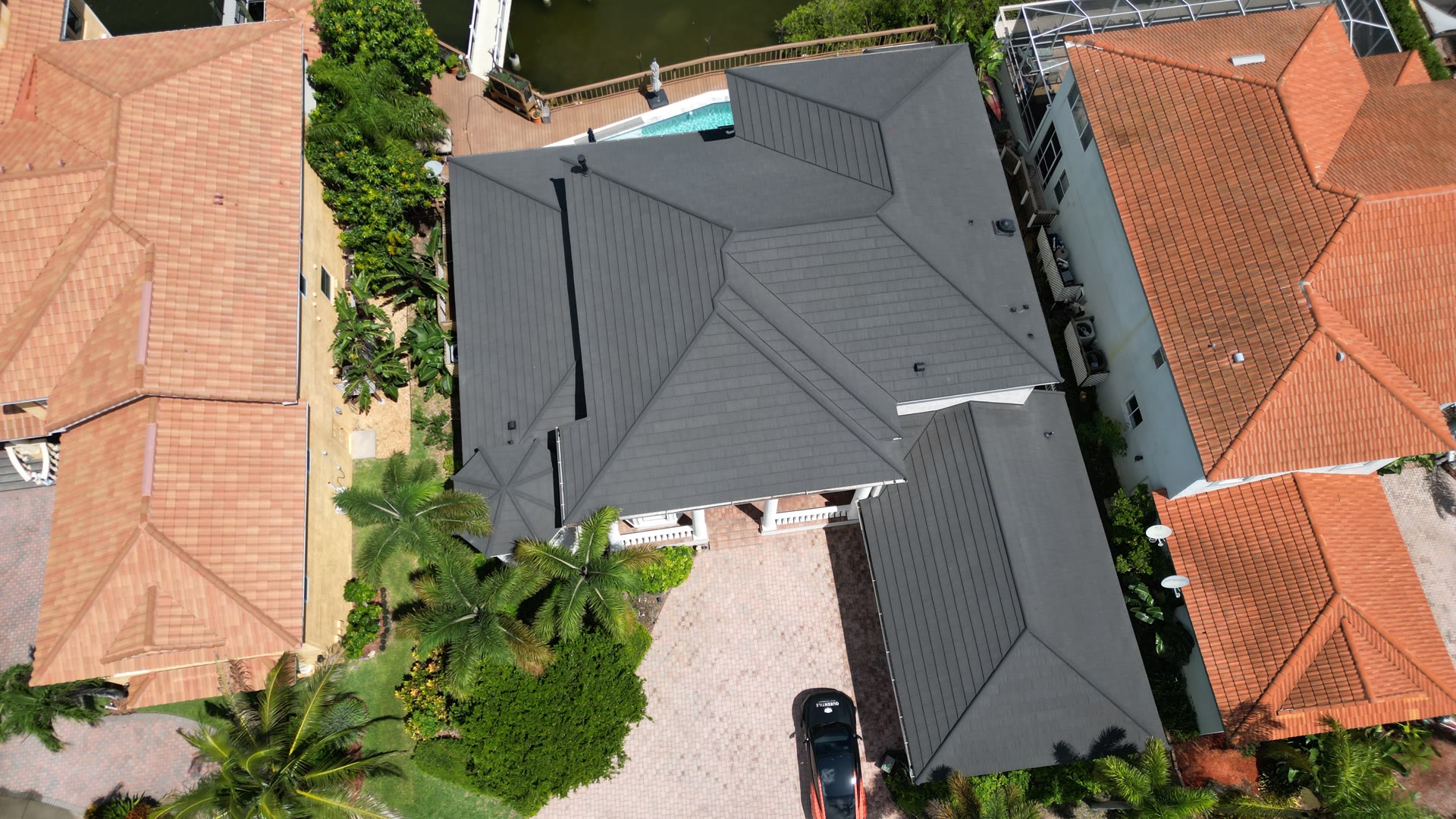 QUEENTILE Shake Black roof in Florida